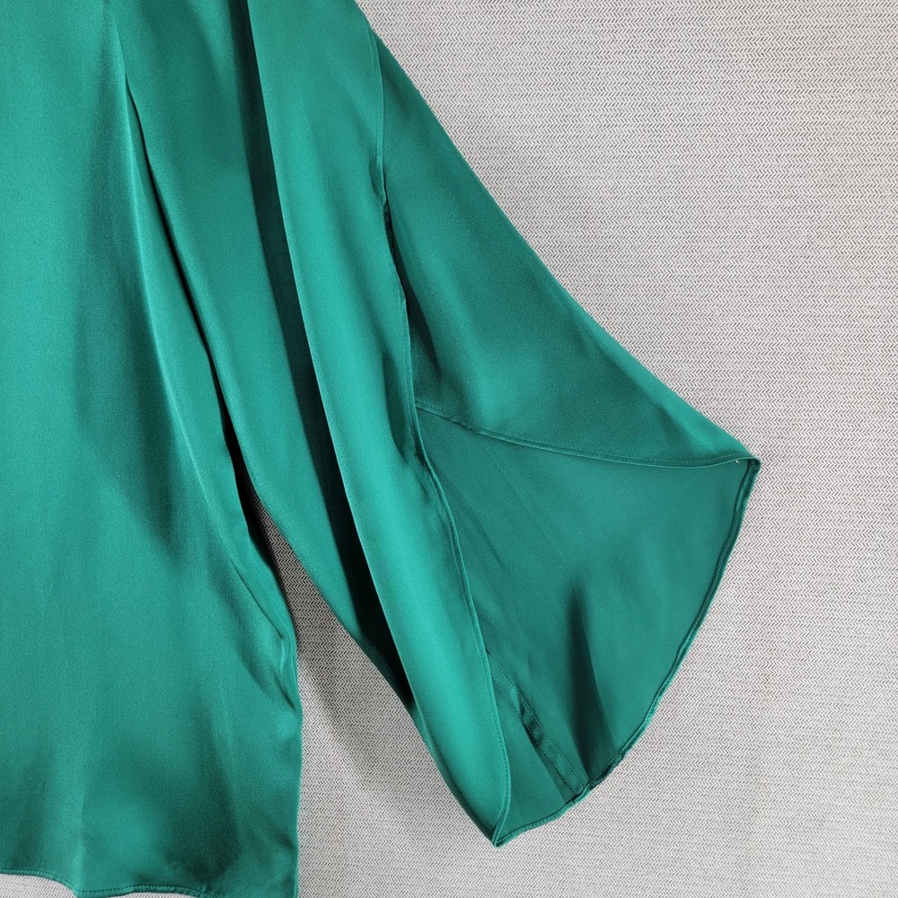 Talbots 100% Silk Top Kelly Green Slit Sleeve Blouse Womens 12 Petite Capsule - Picture 2 of 8